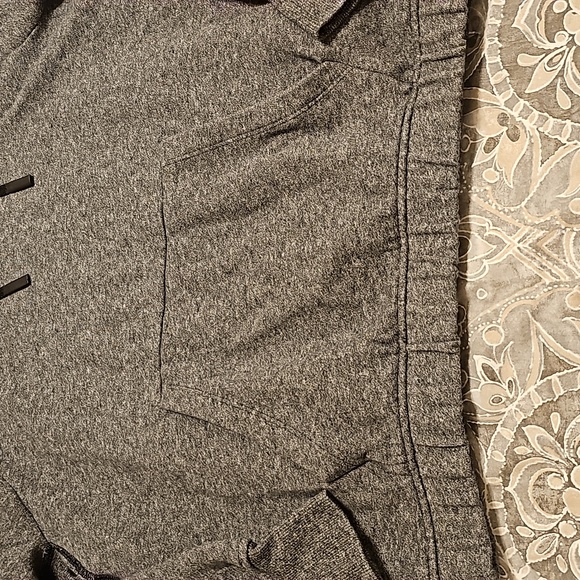 Lululemon Gray Hoodie, size 6 - Picture 2 of 7